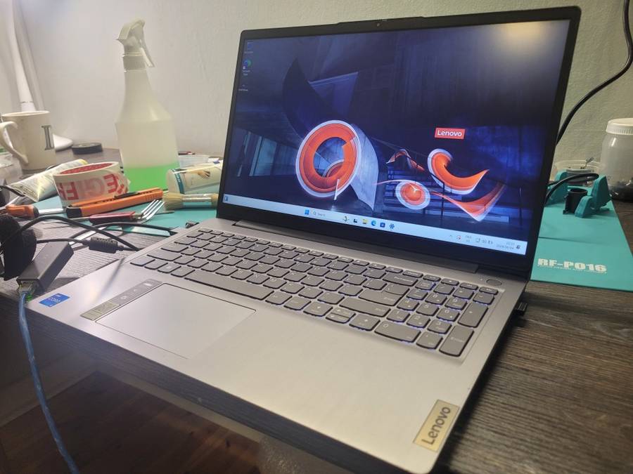 BEAST!*12th gen BEAST!!*LENOVO IDEAPAD 3i*i5-1235U*8GB DDR4*512GB SSD*FHD*IRIS GRAPHICS*