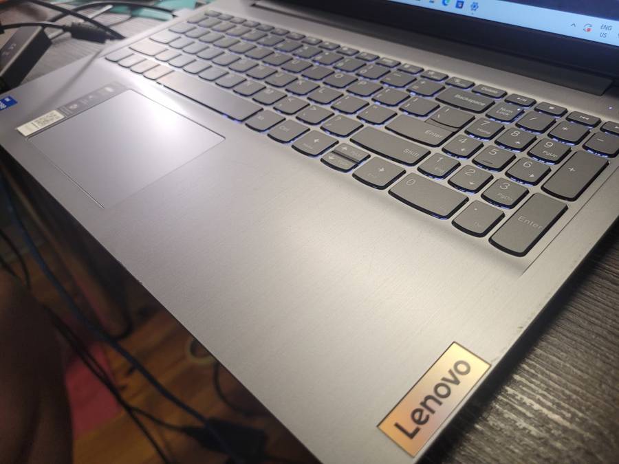 BEAST!*12th gen BEAST!!*LENOVO IDEAPAD 3i*i5-1235U*8GB DDR4*512GB SSD*FHD*IRIS GRAPHICS*