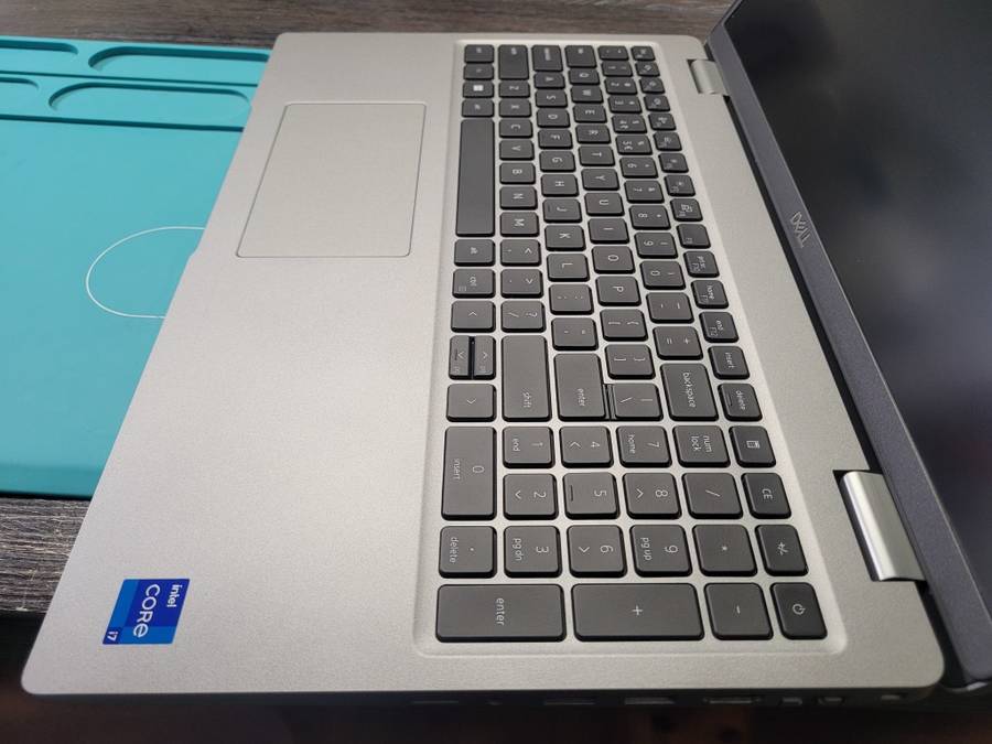 *Ultimate Beast*DELL PRECISION 3560*i7-1165G7*16GB*512GB SSD*NVIDIA QUADRO*FHD*G7 GRAPHICS*