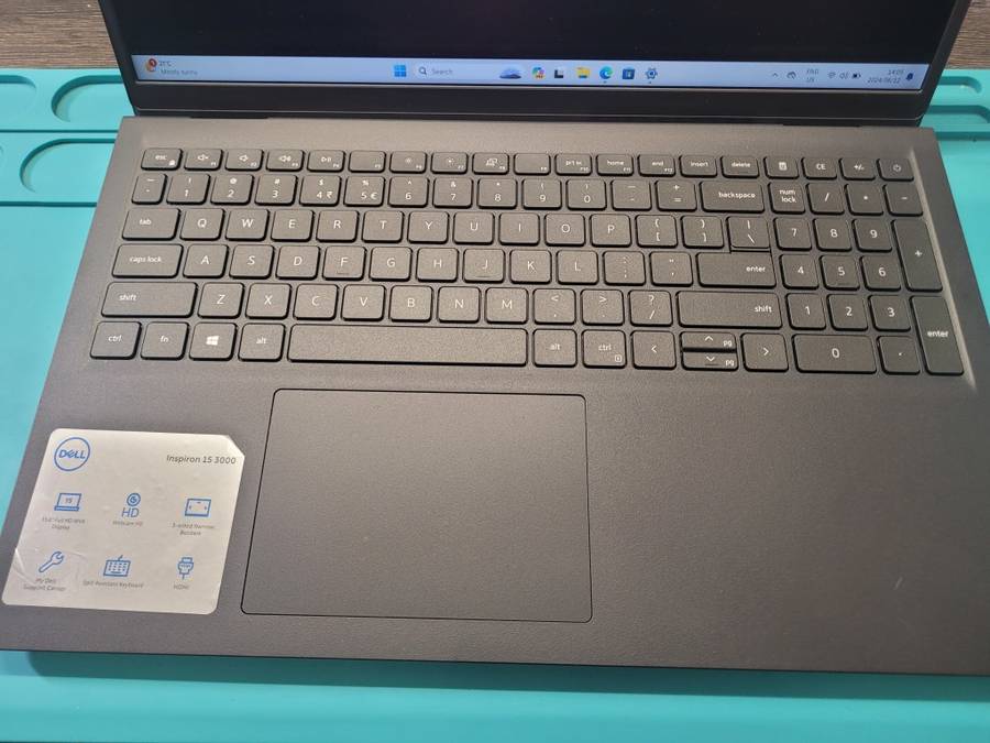 VERY FAST!*11TH GEN BEAST!*DELL INSPIRON 3511*i7-1165G7*16GB DDR4*512GB SSD*FHD*