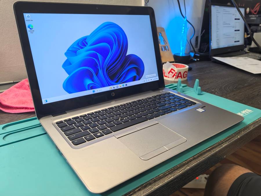 HP ELITEBOOK 850 G3*i5-6300U*16GB DDR4*256GB SSD*FULL HD*