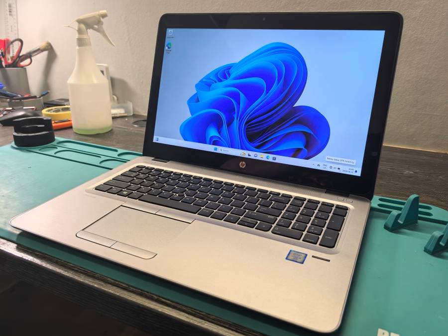 HP ELITEBOOK 850 G3*i5-6300U*16GB DDR4*256GB SSD*FULL HD*