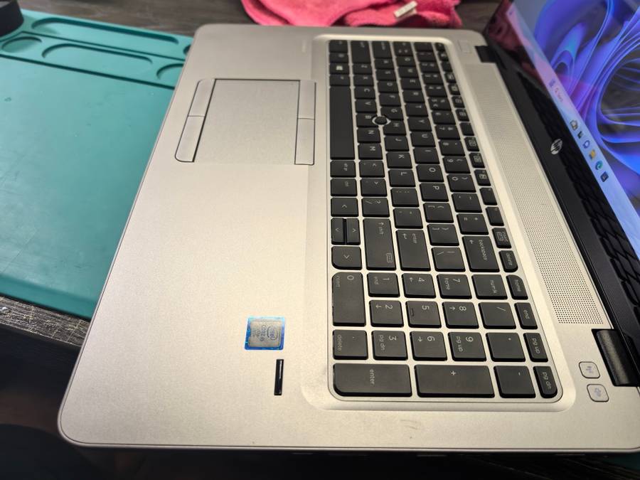 HP ELITEBOOK 850 G3*i5-6300U*16GB DDR4*256GB SSD*FULL HD*