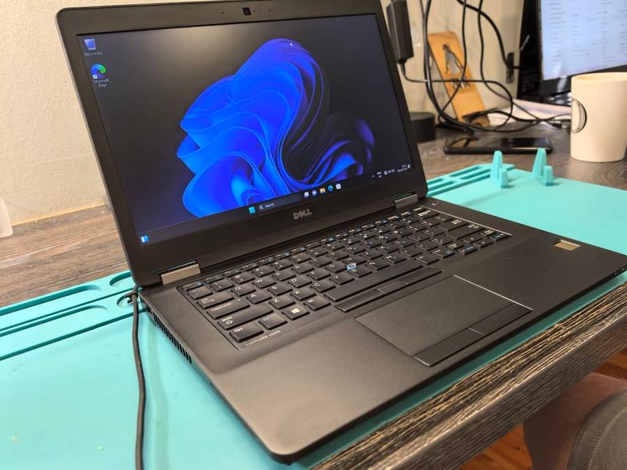 LATE ENTRY-DELL LATITUDE E5470-i5-6300U-8GB DDR4-256GB SSD-HD-4G LTE-BACKLIT