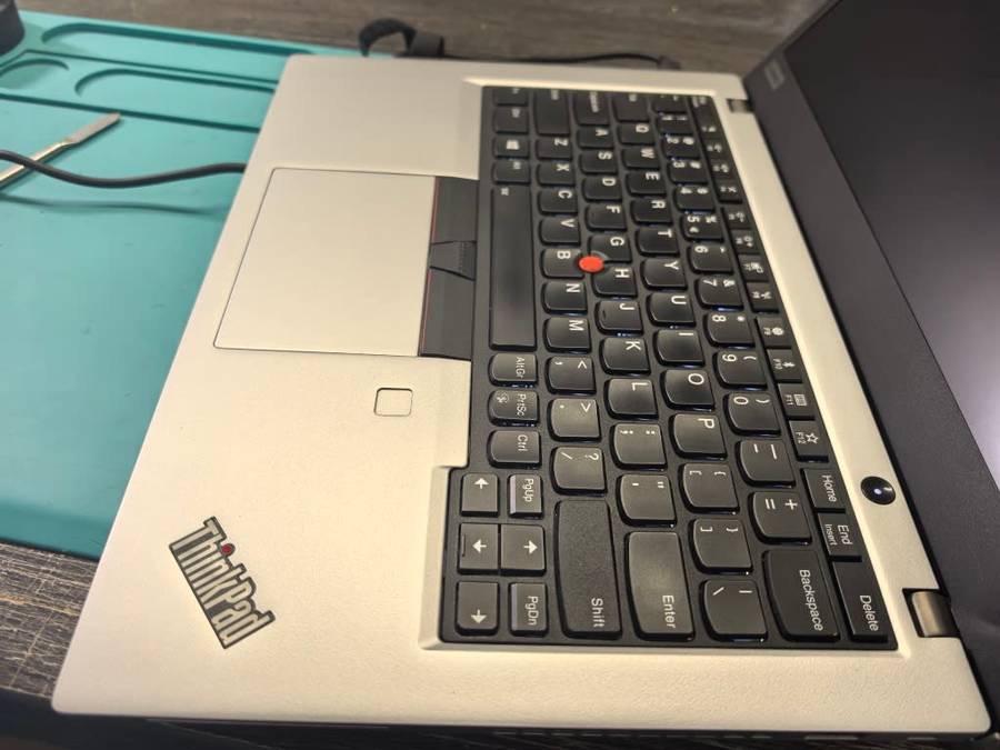 LENOVO THINKPAD X13-i5-10210U-8GB DDR4-FHD-512GB SSD-UHD GRAPHICS-BACKLIT-4G LTE