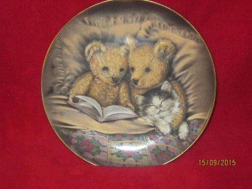 Heirloom "Bedtime Story" Limited edition Plate