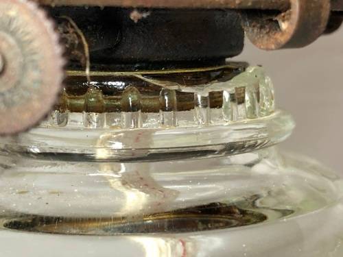 DETAILED GLASS OIL LAMP - WORKING (40CM)