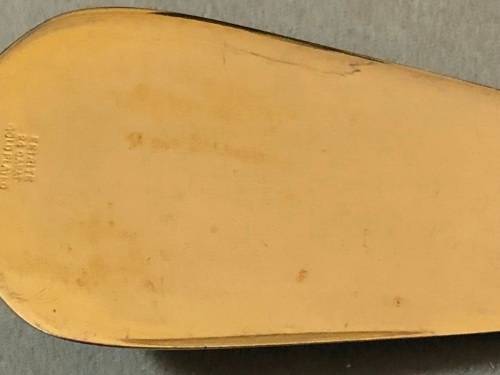 VINTAGE 24 CT GOLD PLATED CAKE LIFTER - EETRITE