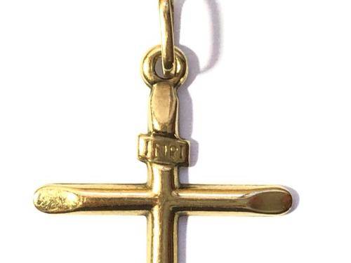 Stunning solid 9ct gold pendant