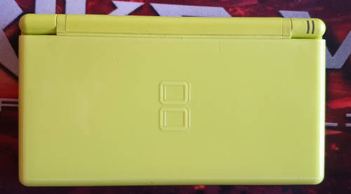 Nintendo DS Lite (Green) plus Mario Kart Used