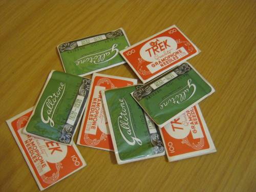 Lot of TREK and GALLOTONE Extra loud Gramophone Needles