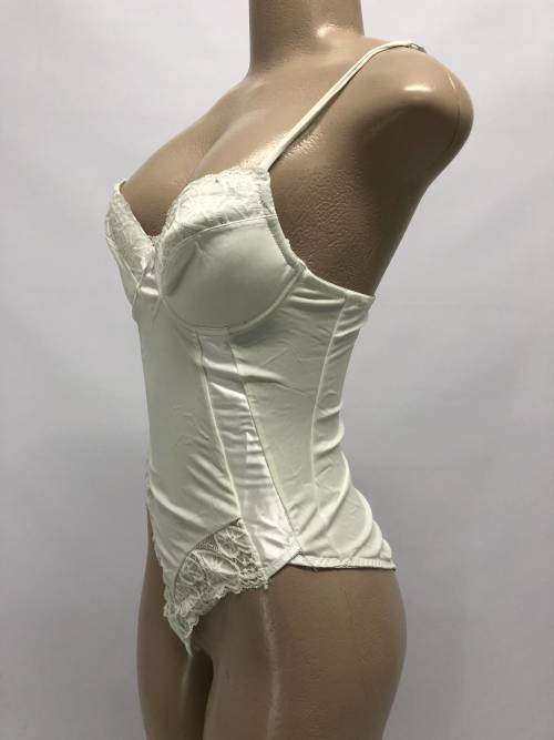 Size XL one piece shapewear lingerie white