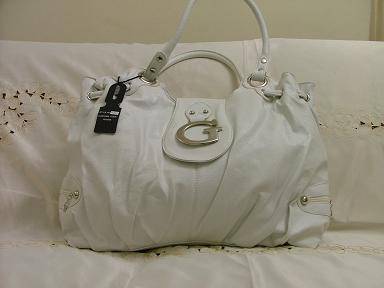 "STUNNING WHITE FASHION HANDBAG***CRAZY***R1***NO RESERVE".