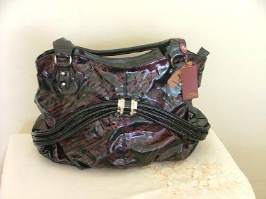 "STUNNING FASHION HANDBAG****CRAZY R1 ****NO RESERVE"