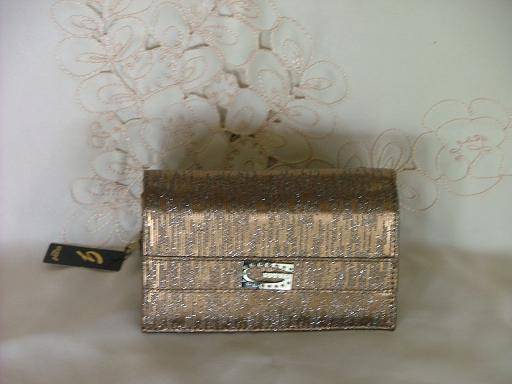 "FASHION WALLET***CRAZY***R1***NO RESERVE".