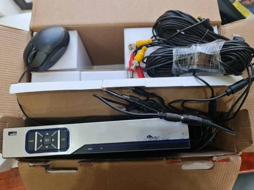 8CH AHD CCTV KIT / MOTION DETECTION / REMOTE VIEWING