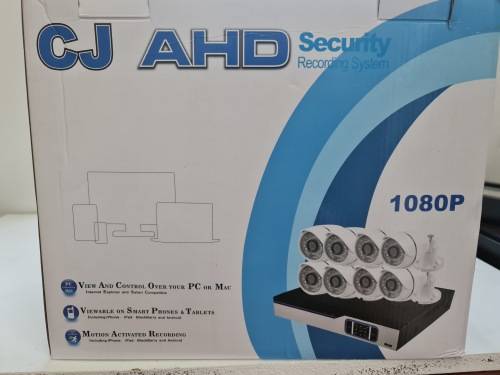 8CH AHD CCTV KIT / MOTION DETECTION / REMOTE VIEWING