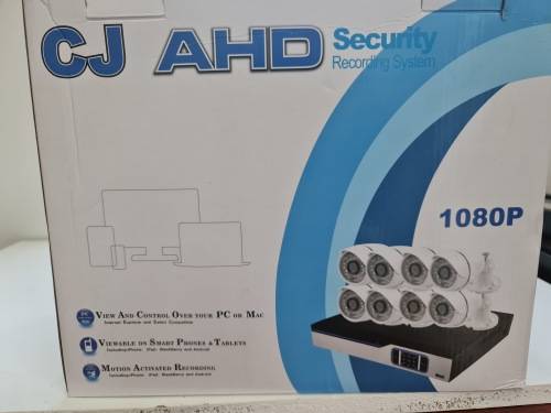 8CH AHD CCTV KIT / MOTION DETECTION / REMOTE VIEWING