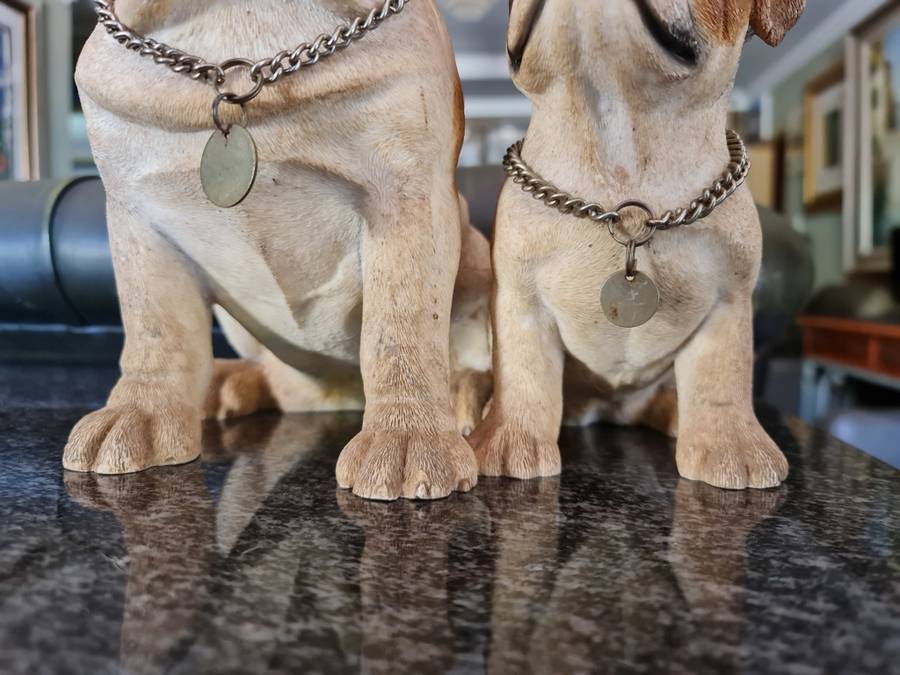 Leonardo Collection of a Bulldog and Puppy Ornament