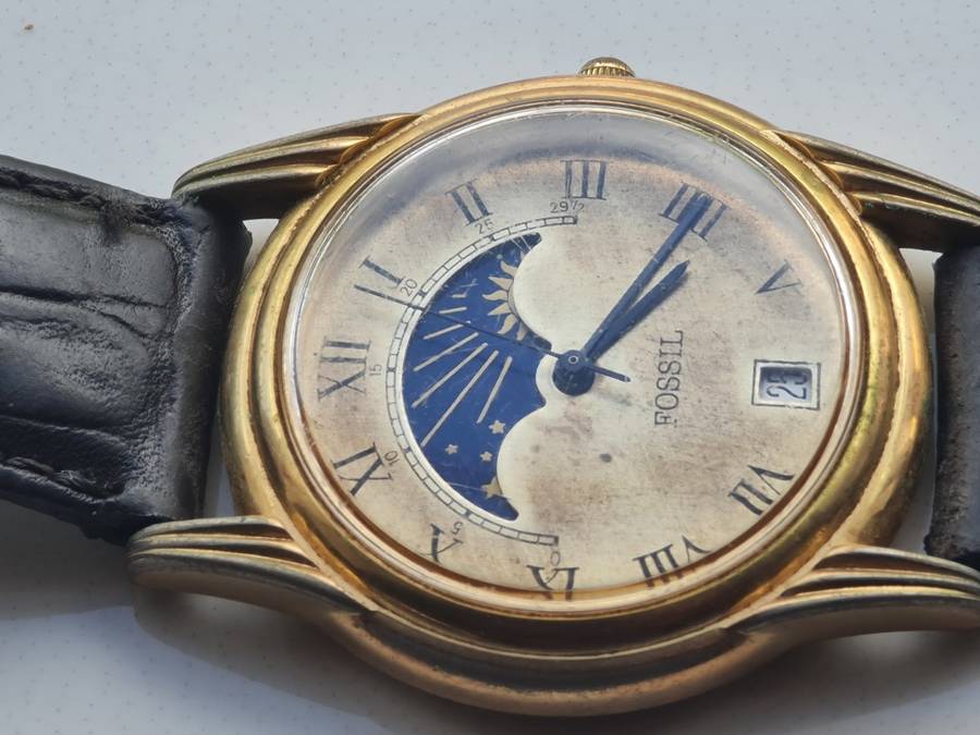 Vintage Fossil Mens Watch Model FM-1854