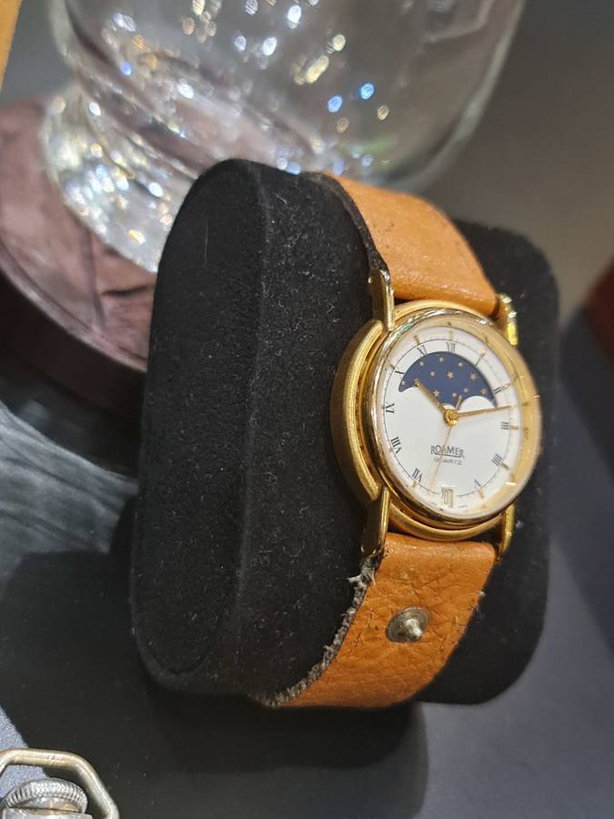 Roamer Quartz Moonphase Vintage Lady`s Watch