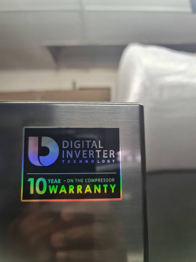 Samsung 329L Silver Combi Fridge- RB31HWJ3DSS