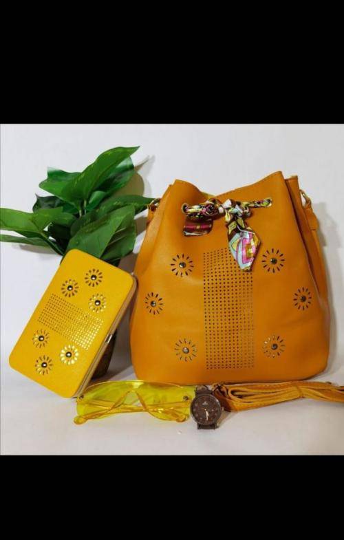 LADIES HAND BAGS WITH ACCESSORIES