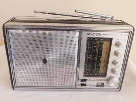 SUPERSONIC CONQUERER HI-FI 5 BAND FM-AM PORTABLE RADIO