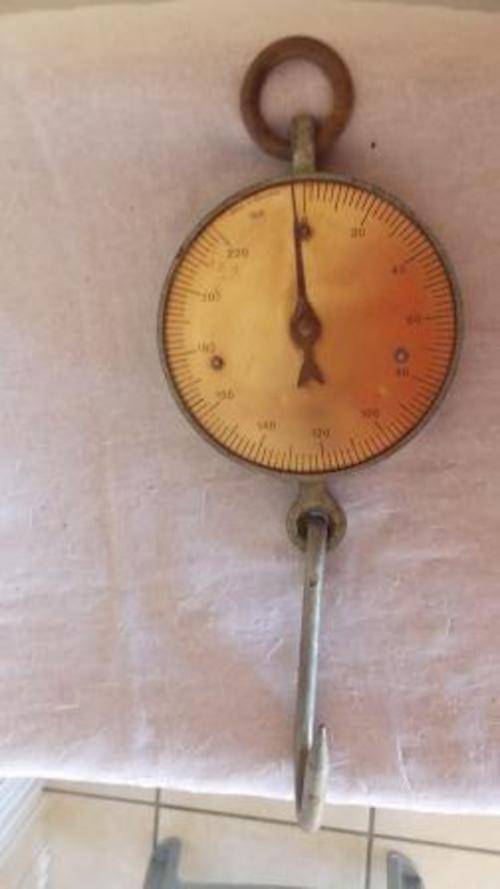 BRASS FACE SCALE TO WEIGH 200LBS MADE IN GERMANY