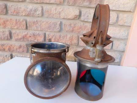 SA RAILWAYS LAMP WITH BLUE AND RED LENSES IN TACT