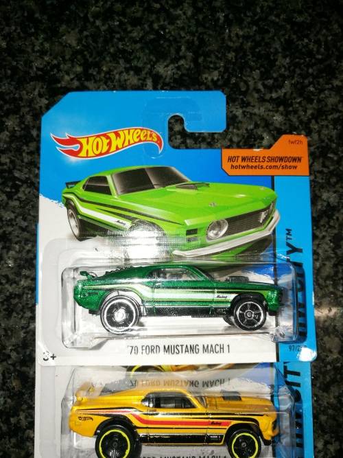Hot wheels Mustang green and yellow