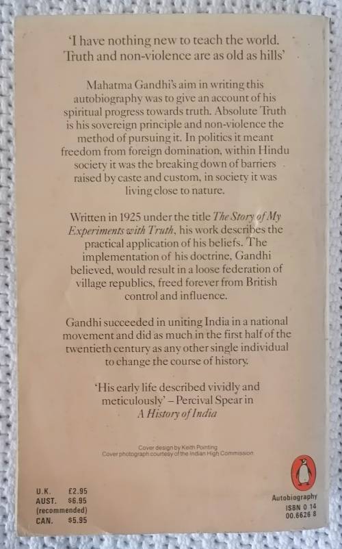 M. K. Ghandi - An Autobiography (The Story of My Experiments with Truth)