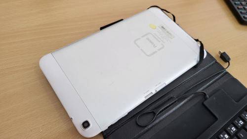 Proline W835G 8` 16GB 3G Windows Tablet And Keyboard Cover