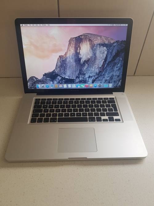 Apple MacBook Pro **Late 2011 ** Core i7** 500GB** Great Condition **
