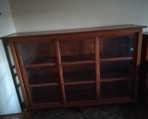 Exquisite Large Vintage Oregon Pine Display Cabinet. 1.68cm Length, 44cm Width, 1.20cm Height.