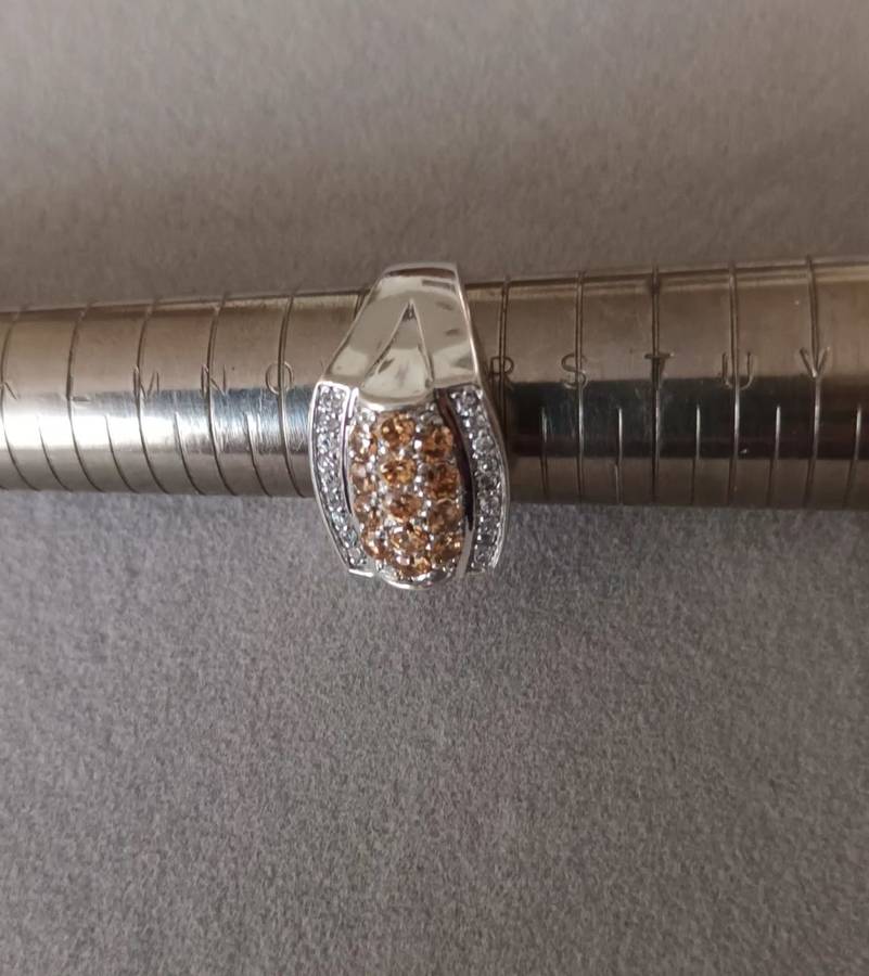 Sterling Silver solid Ring with yellow CZ. 9.73g. Size P.