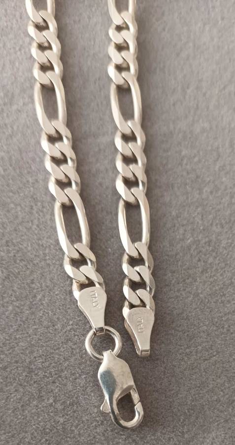 Sterling Silver Figaro Italy Bracelet. 10.51g. 21cm. 5mm.