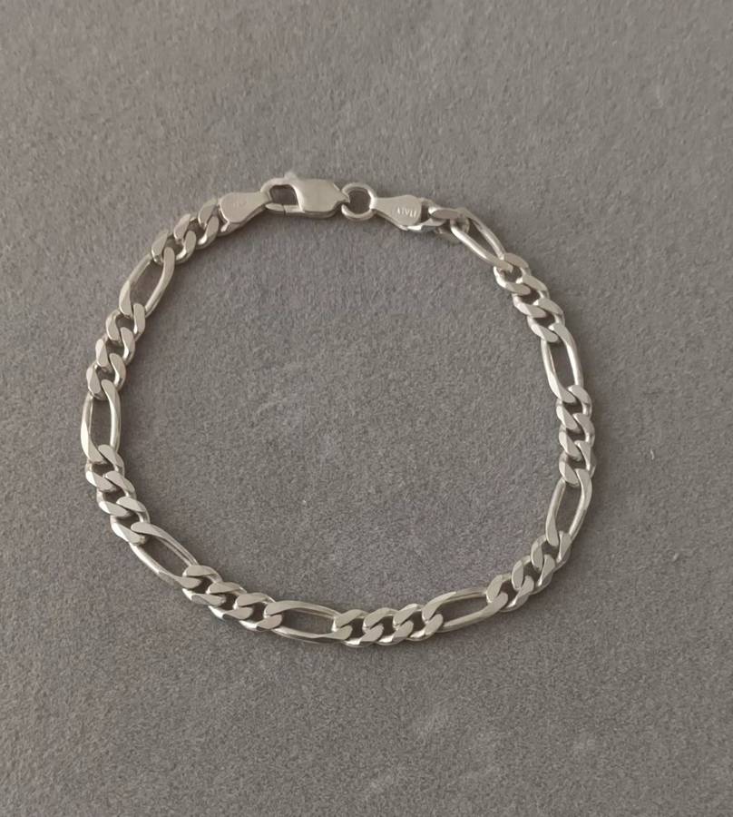 Sterling Silver Figaro Italy Bracelet. 10.51g. 21cm. 5mm.