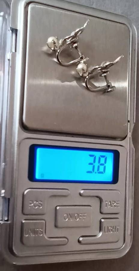 Stunning Sterling Silver Vintage `VAN DELL` Pearl Earrings. 3.8g. 23x12mm.