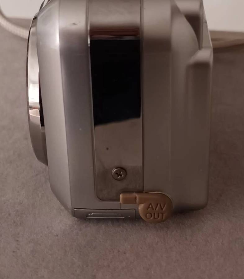 CANON PC1226 Digital Camera