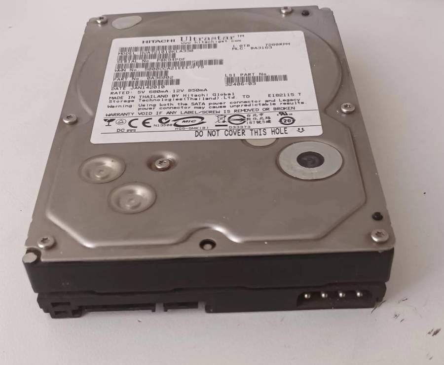 Hitachi Ultrastar HUA721010KLA330 1TB SATA 7200RPM 3.5` Internal Hard Drive.