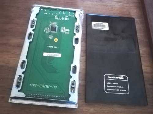 IDE NEXSTAR LITE EXTERNAL 2.5 HARD DRIVE ENCLOSURE WITH 2 X HARD DRIVES (6.0GB + 20.0GB)