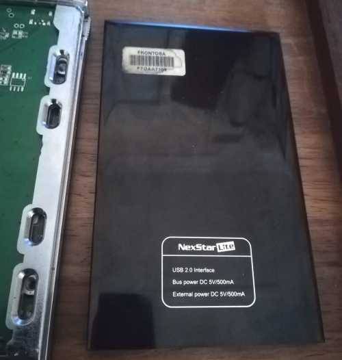 IDE NEXSTAR LITE EXTERNAL 2.5 HARD DRIVE ENCLOSURE WITH 2 X HARD DRIVES (6.0GB + 20.0GB)