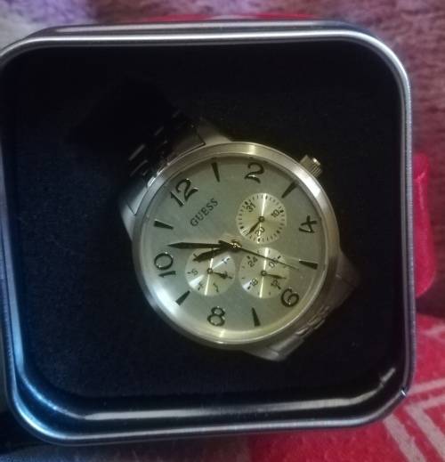 Ladies Guess Watch. Goldtone Stainless Steel .