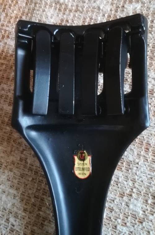 OLD ANTIQUE VINTAGE 1900S THOMASTIK `OTTO JNFELD` 5 STRING VIOLIN Tailpiece.