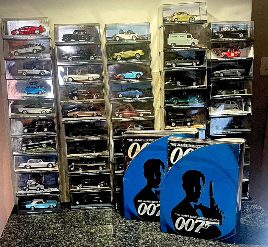 007 collectable Cars