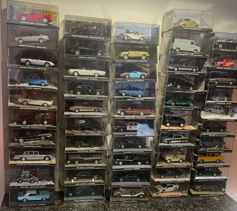 007 collectable Cars