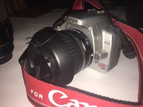 Canon EOS 400D/Rebel XTi with 2 lenses, lens hoods, remote and 3xCF cards