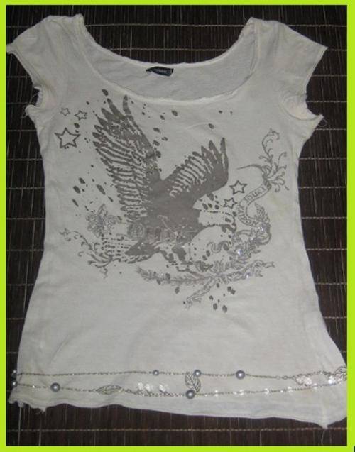 Trendy Ladies Top - Great with jeans