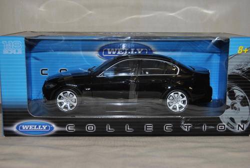 Welly 1:18 BMW 330i